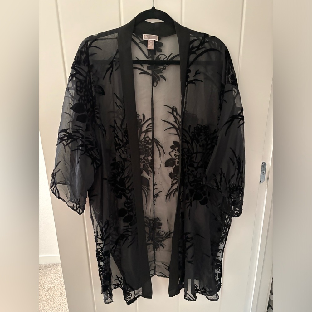 CHELSEA 28 Floral Kimono